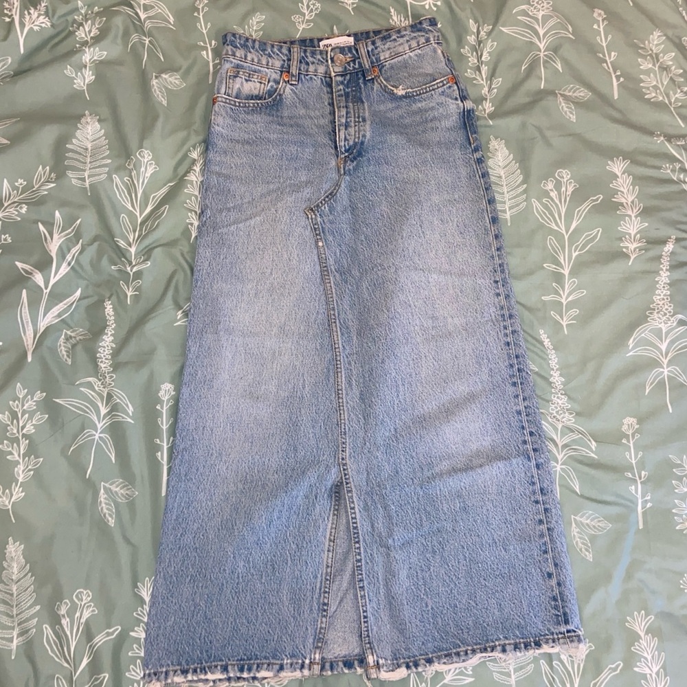 Zara Light Wash Jean Maxi Skirt | Size 2